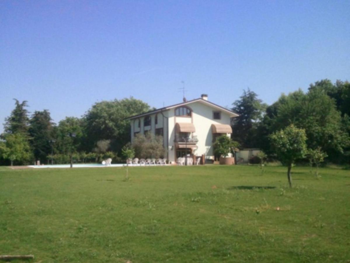 Agriturismo Corte Trincerone マントヴァ エクステリア 写真